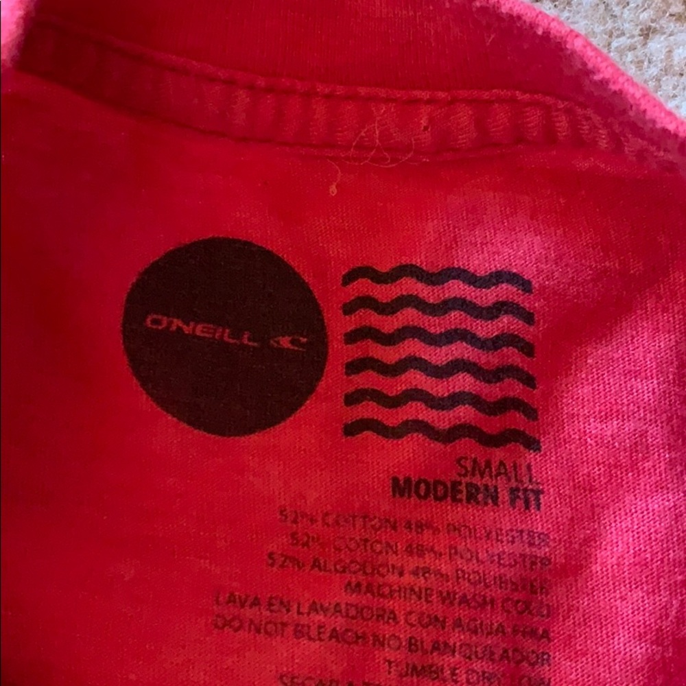 3 gently used men’s small T-shirts - Picture 7 of 7